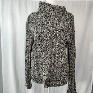 Northcrest Size Medium Black and White Cowl Neck Sweater